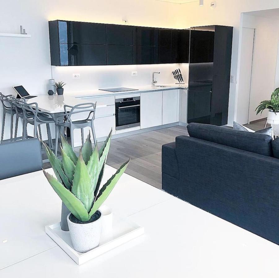 Ulivi Luxury Loft & Pool - The House Of Travelers Apartment Carate Urio Bagian luar foto